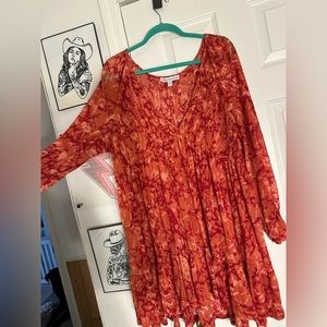 Flowy red print dress